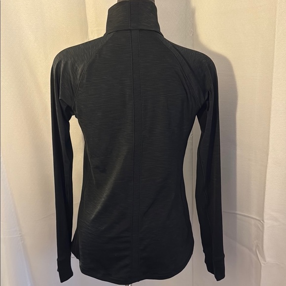 Under Armour Black Performance Pullover with half zipper. Womens size Medium. - Picture 4 of 10